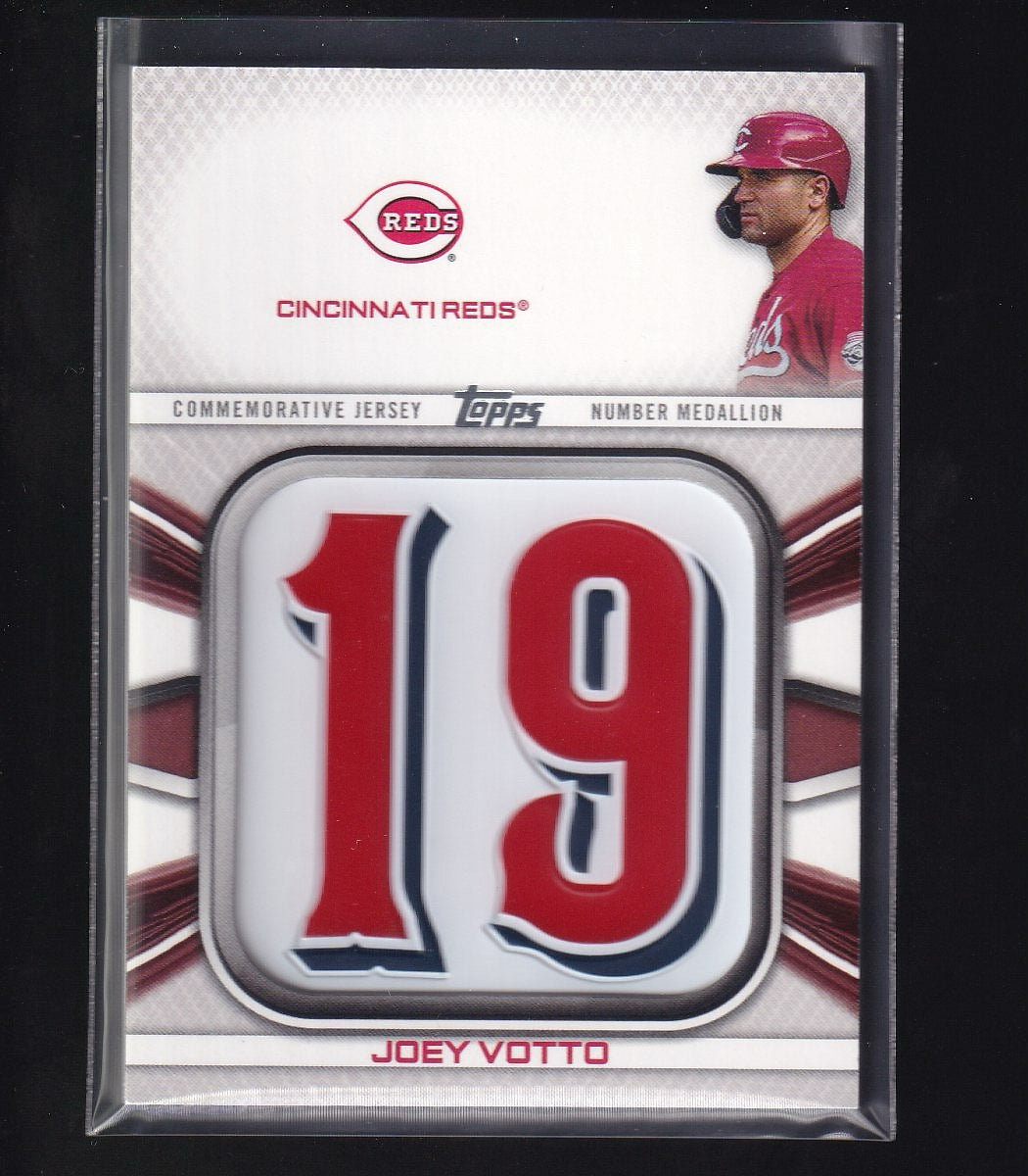 2022 Topps #JNM-JV Joey Votto Jersey Number Medallion Commemorative Relics