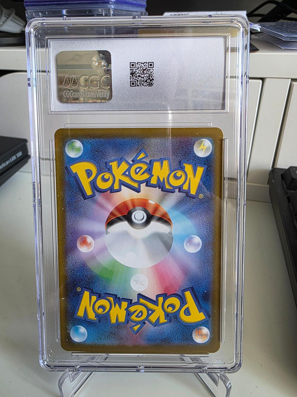 SV11W: White Flare #163/086 Hydreigon ex-Super Rare CGC 10